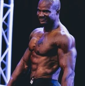 Meet your Posher, Thomas